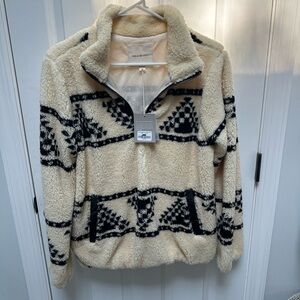 Thread & Supply cozy fleece quarter zip. New with tags. Never worn.